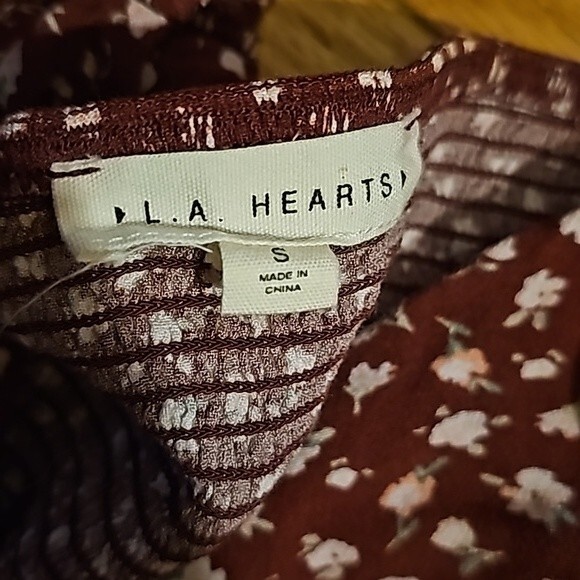 LA Hearts by PacSun Women's Burgundy Crop-top Size Small - Picture 3 of 3
